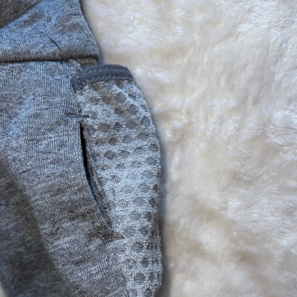 NIKE Dri-FIT Full Zip Hoodie SS Gray Thumb Holes Security Zipper Women's M EUC - Picture 9 of 12